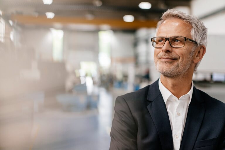 Ingegneria industriale, selezione del personale per ingegneri e manager in un ambiente di lavoro.